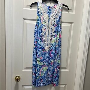 Lilly Pulitzer Sleeveless Blue Patterned Dress with White Embroidery